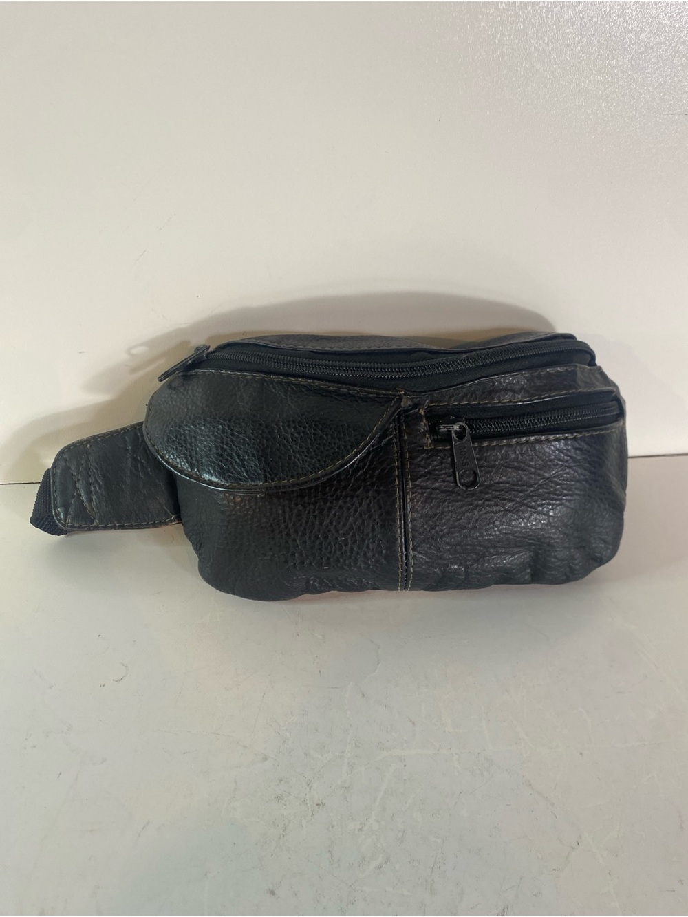 Vintage Boss Black Leather Fanny Pack Adjustable Inner/Outer Pockets